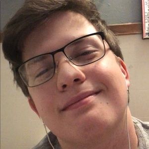 Meet your Posher, Thomas